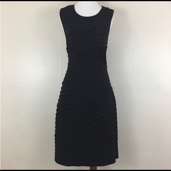 Calvin Klein Dresses & Skirts - Calvin Klein little black dress (sheath) size 4